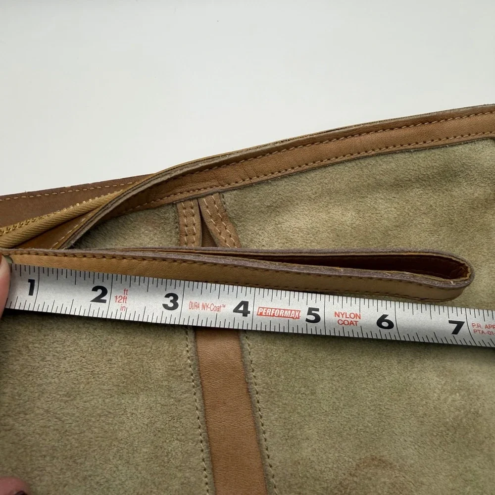 Vintage 1970 Tan Suede Leather Wristlet Clutch Butterfly Zipper Pull Made in HK